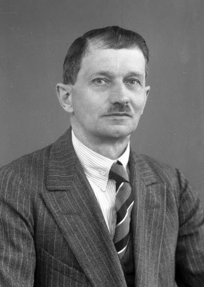 Porträtt av en herre. Ateljefoto.