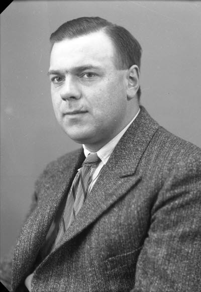 Porträtt av en herre. Ateljefoto.