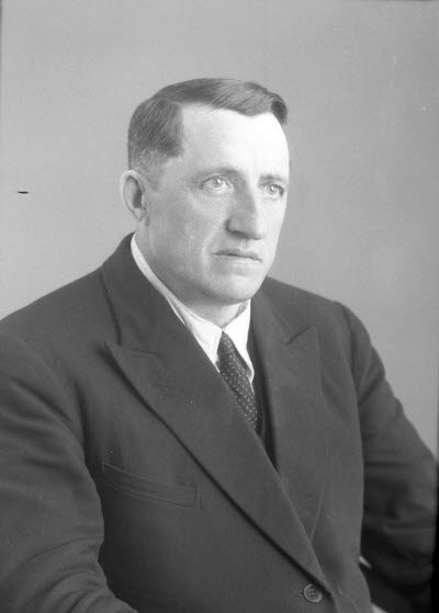 Porträtt av en herre. Ateljefoto.