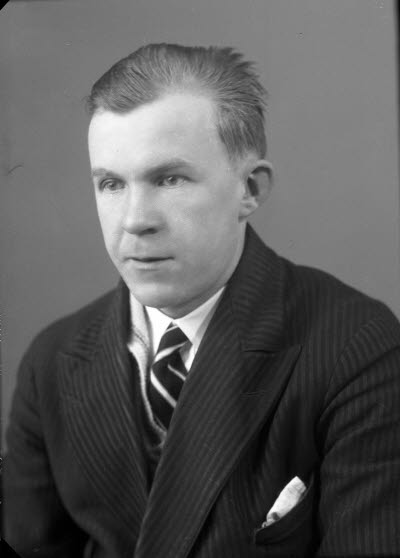 Porträtt av en herre. Ateljefoto.