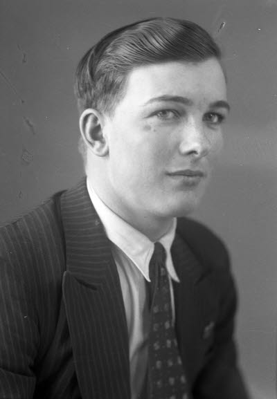 Porträtt av en herre. Ateljefoto.