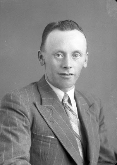 Porträtt av en herre. Ateljefoto.