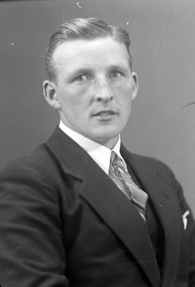 Porträtt av en herre. Ateljefoto.