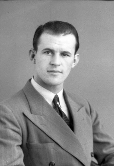 Porträtt av en herre. Ateljefoto.