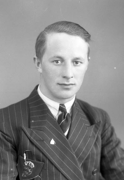 Porträtt av en herre. Ateljefoto.