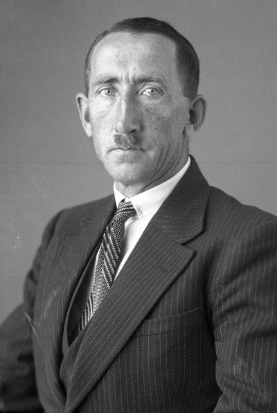 Porträtt av en herre. Ateljefoto.