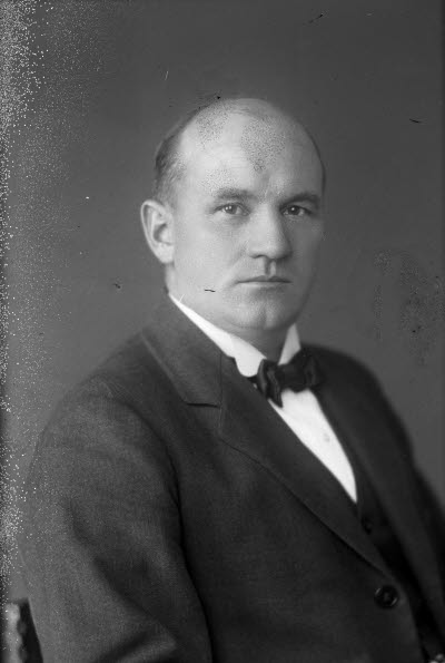 Porträtt av en herre. Ateljefoto.