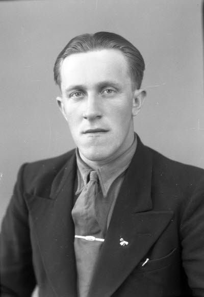 Porträtt av en herre. Ateljefoto.