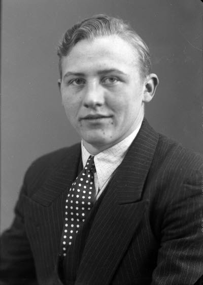 Porträtt av en herre. Ateljefoto.