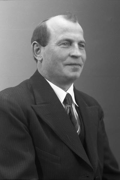 Porträtt av en herre. Ateljefoto.