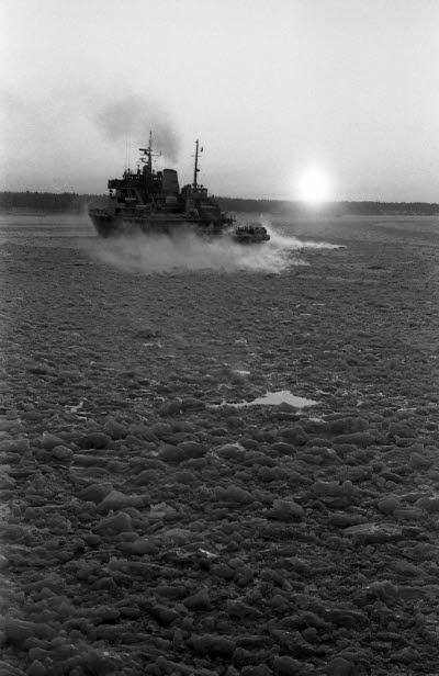 Hamnar. Luleå, Narvik. Fartyg.