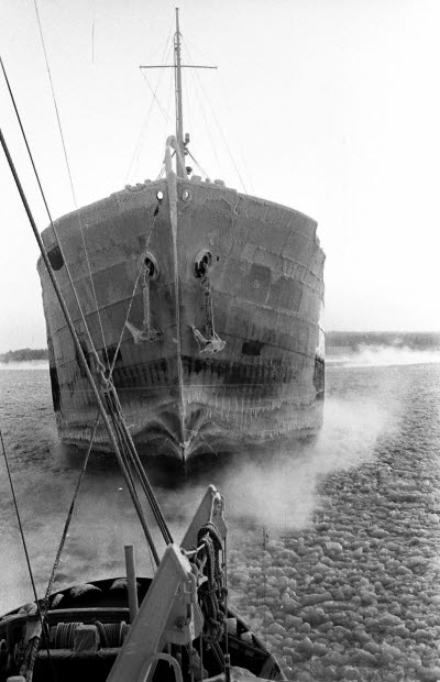 Hamnar. Luleå, Narvik. Fartyg.