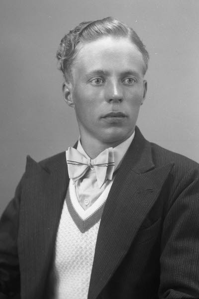 Porträtt av en herre. Ateljefoto.