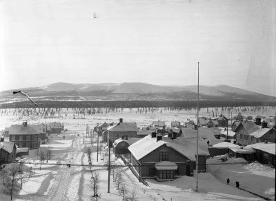 Vy över Vasagatan från Centralskolan. Bl. a. Metodistkyrkan t.h.