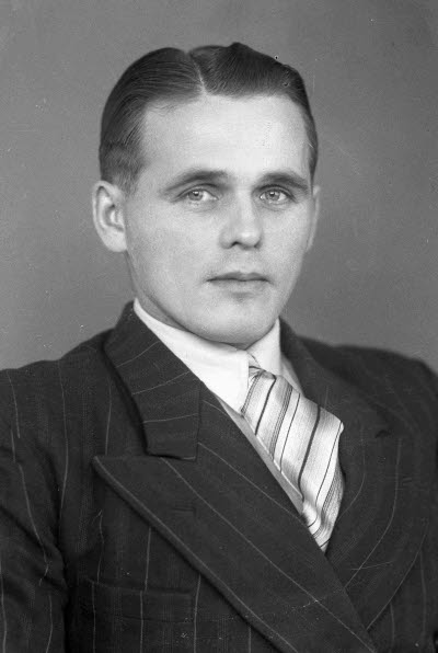 Porträtt av en herre. Ateljefoto.