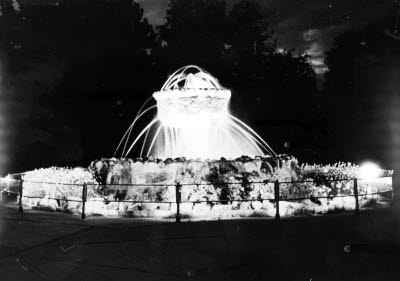 Fontänen i Svanparken, Malmberget, av Swan Carlsson.