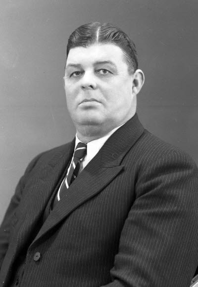 Porträtt av en herre. Ateljefoto.