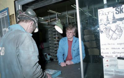 Mekaniskaverkstan. "Verktygsskåpet" Maj-Britt Larsson 1994-04-19.