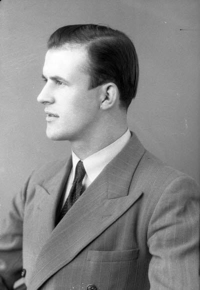 Porträtt av en herre. Ateljefoto.