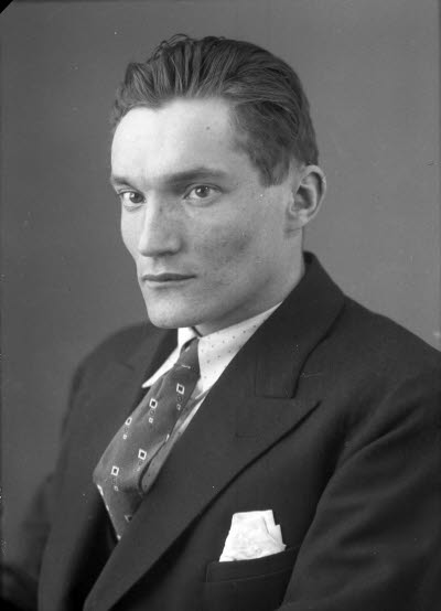 Porträtt av en herre. Ateljefoto.