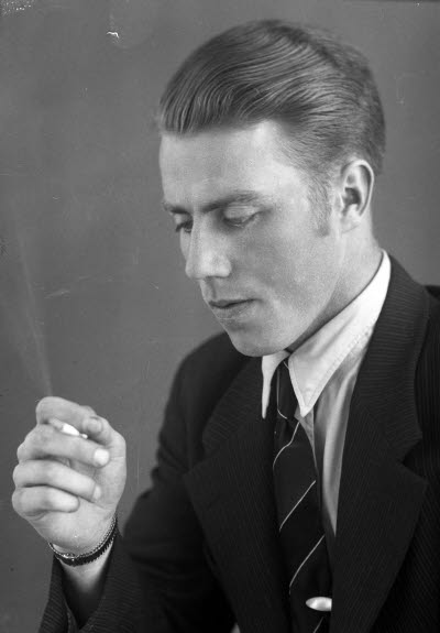 Porträtt av en herre. Ateljefoto.