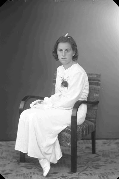 Porträtt av en flicka. Ateljefoto.