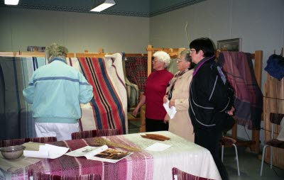 Hela Sverige Väver; Öppet hus i vävsalen 1994.