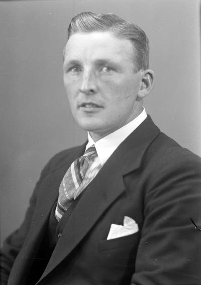 Porträtt av en herre. Ateljefoto.