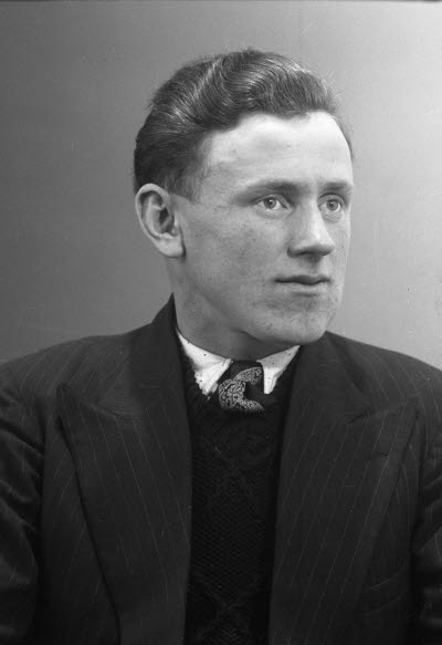 Porträtt av en herre. Ateljefoto.