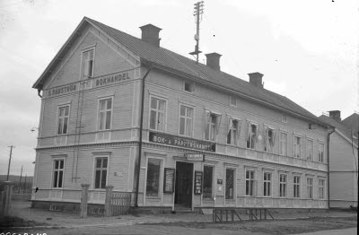 Storgatan; Ramströms bok- och pappershandel.