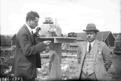 Troligtvis strålningsmätning vid solförmörkelsen 1927. Oidentifierade.