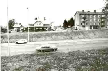Parkgatsleden.Malmbergsvägen; Malmbergsbacken; "Leijon-backen", Leijons Snabbköp.