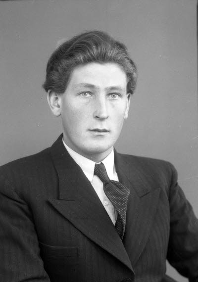 Porträtt av en herre. Ateljefoto.