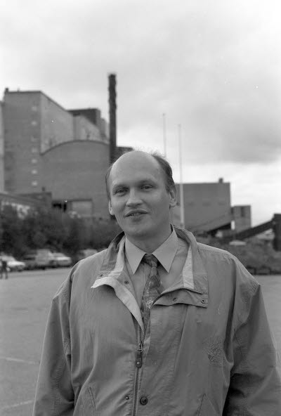 Vitåfors industriområde. En herre.