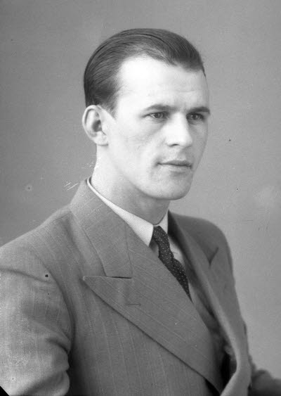 Porträtt av en herre. Ateljefoto.