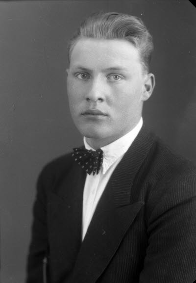 Porträtt av en herre. Ateljefoto.