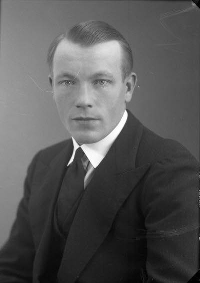 Porträtt av en herre. Ateljefoto.