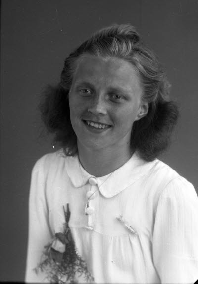 Porträtt av en flicka. Ateljefoto.