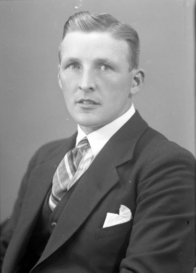 Porträtt av en herre. Ateljefoto.