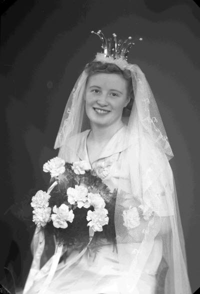 Porträtt av en brud. Ateljefoto.