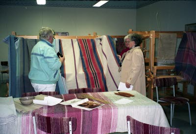 Hela Sverige Väver; Öppet hus i vävsalen 1994.
