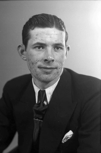 Porträtt av en herre. Ateljefoto.