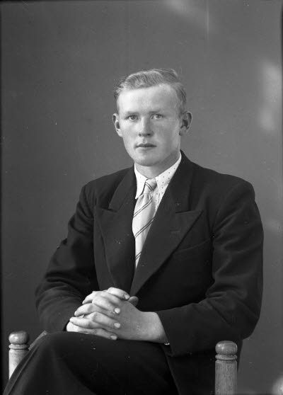 Porträtt av en herre. Ateljefoto.