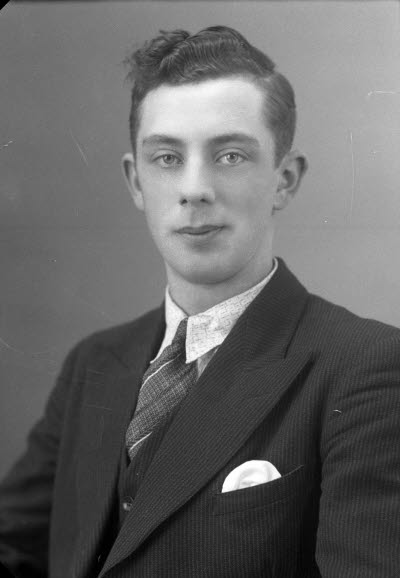 Porträtt av en herre. Ateljefoto.