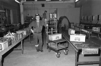 Vitåfors. Batteriladdning stationen 1994-09-19; Jonny Nilsson.