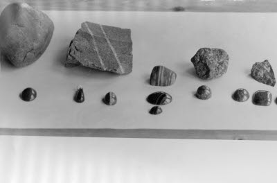 Stenar; mineraler. För smyckestillverkning Sitasjaure.