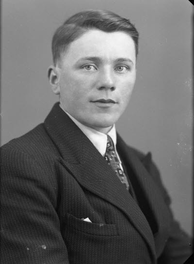 Porträtt av en herre. Ateljefoto.