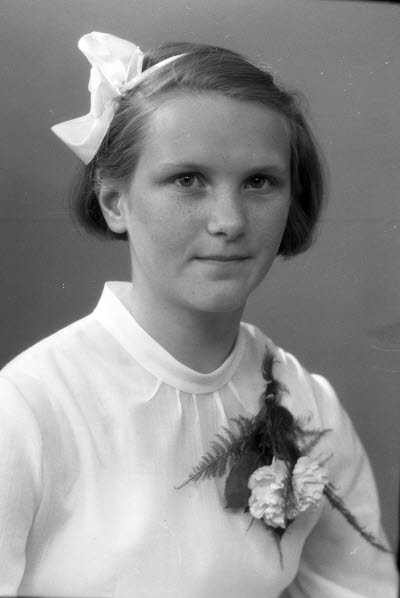 Porträtt av en flicka. Ateljefoto.