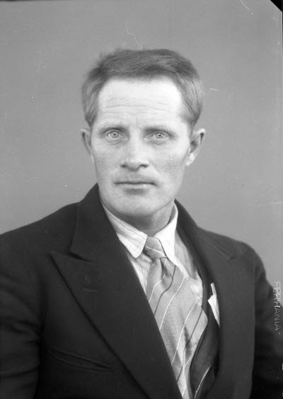 Porträtt av en herre. Ateljefoto.