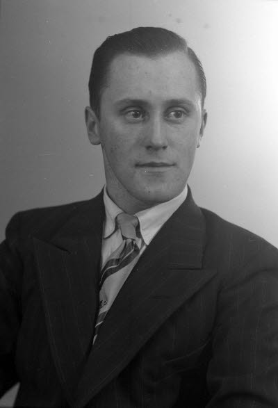 Porträtt av en herre. Ateljefoto.